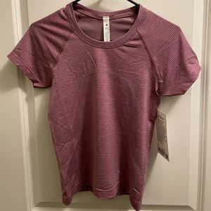 Lululemon Swiftly Tech Short Sleeve 2.0 Race Length